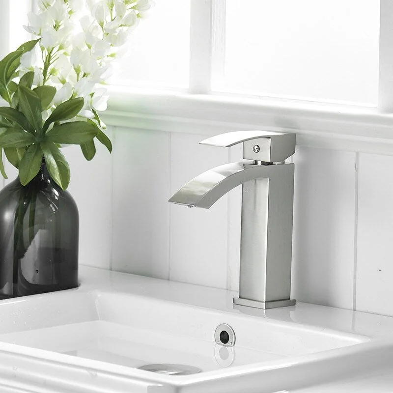 Zinc Alloy Basin Faucet Fashion